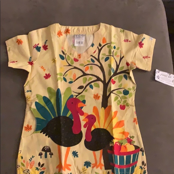 Thanksgiving Scrub Top - Picture 1 of 1